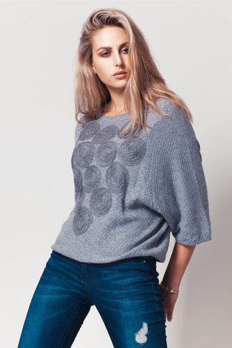 Guoou Knitwear Fashion new arrival women hand knitted sweater pullover